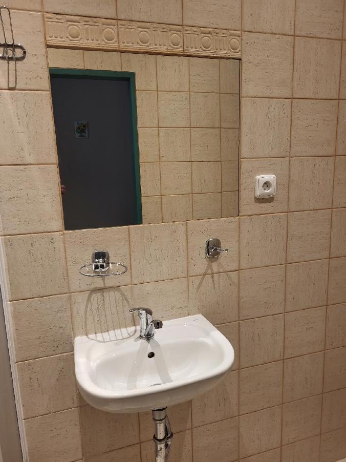 Sunflower Prague Apartments And Suites Buitenkant foto
